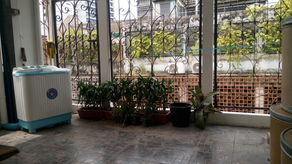 E&G Guest House Bangkok Eksteriør bilde